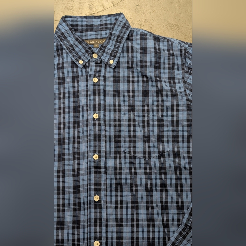 Slate & Stone Navy and Sky Checkered Men's Shirt, Medium